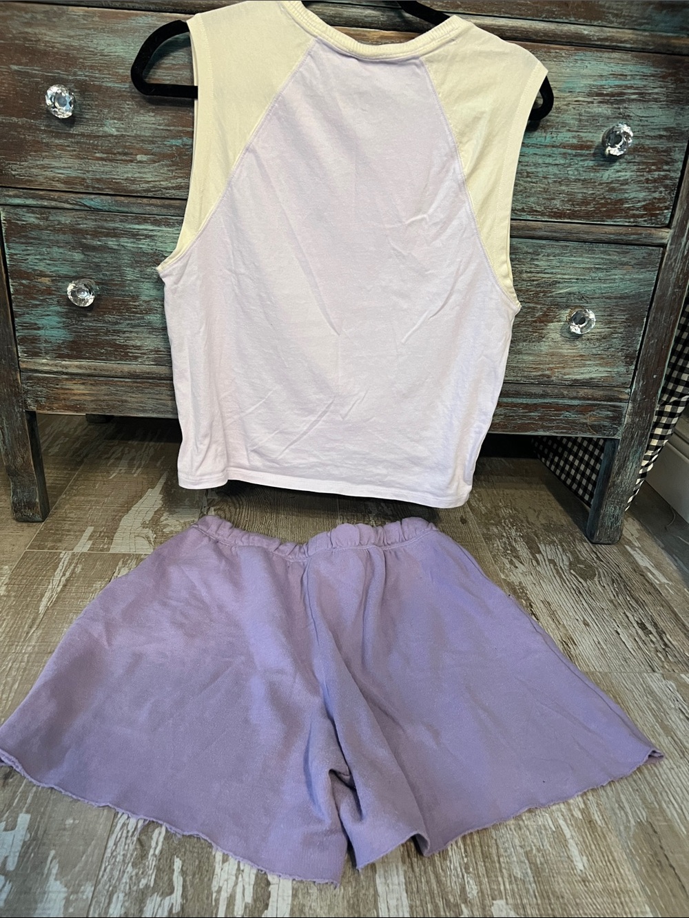 EUC!VS PINK-L-2PC!Purple Boyfriend RawEdge Short/PurpleWhisper/Cream Muscle Tank - Picture 2 of 10